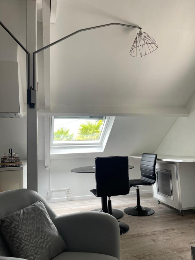 Les Gites De La Maison Bleue D'Estialescq Esterno foto