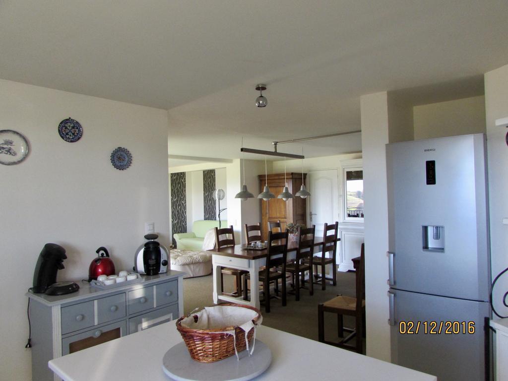 Les Gites De La Maison Bleue D'Estialescq Esterno foto
