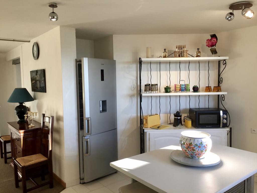 Les Gites De La Maison Bleue D'Estialescq Esterno foto
